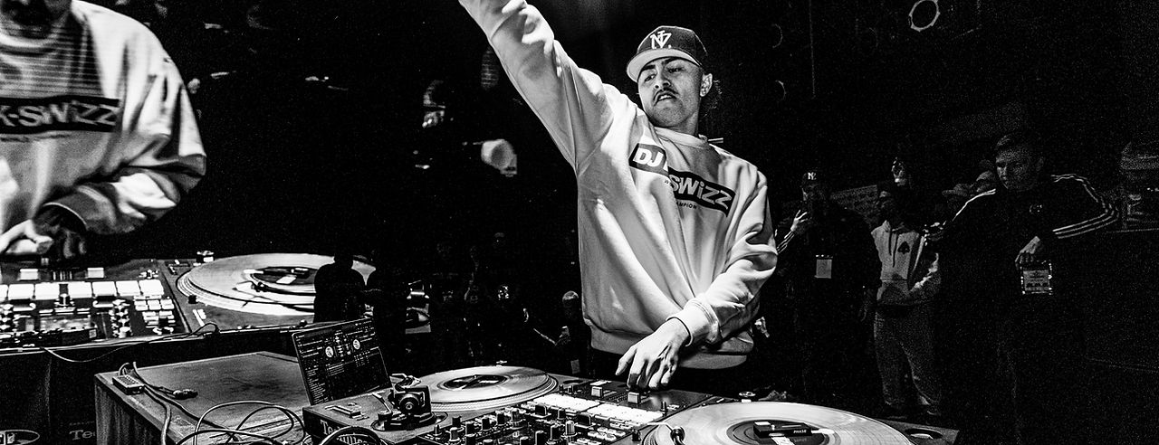 DJ 搓盘技术演示